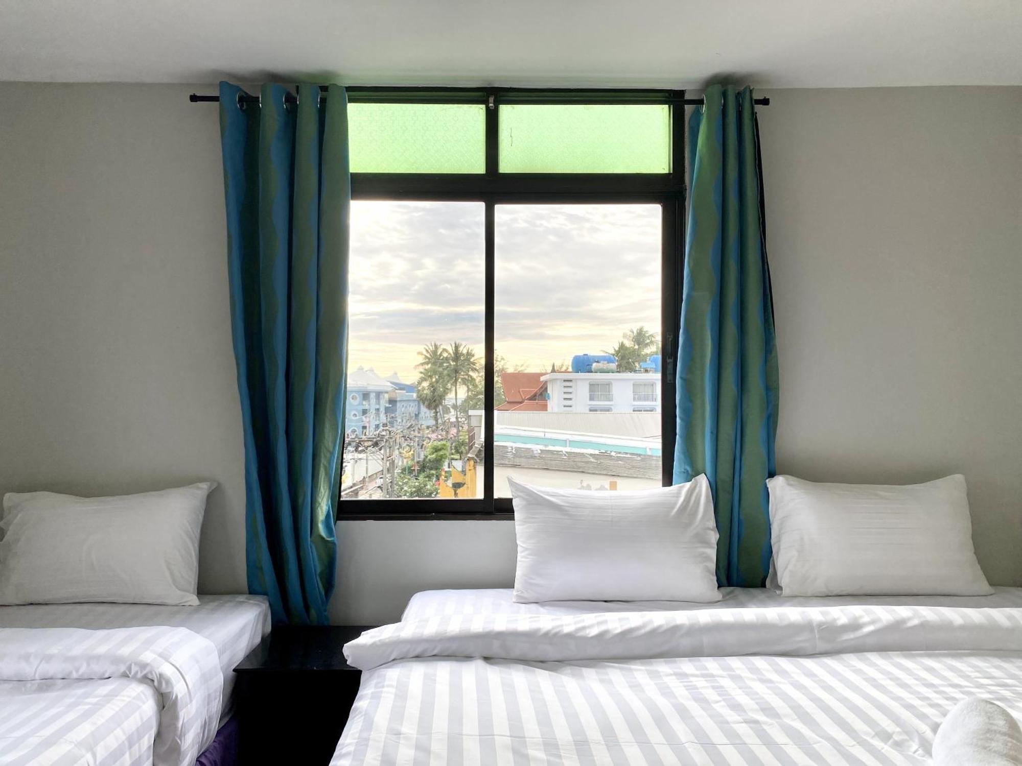 Beachwalk Minotel Patong Eksteriør bilde