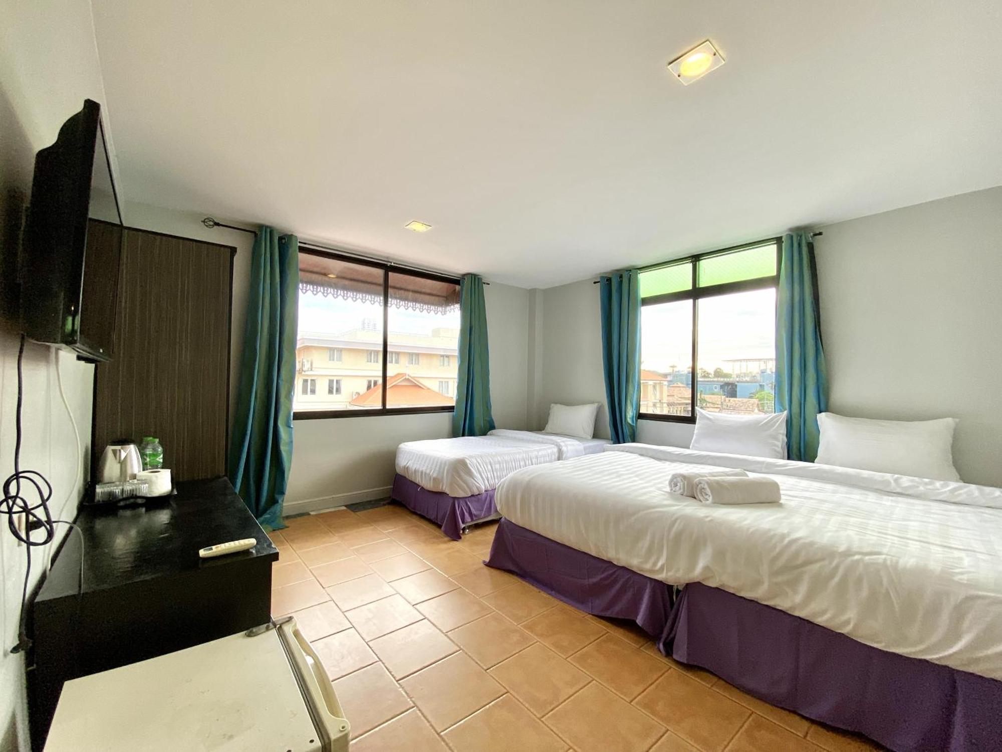 Beachwalk Minotel Patong Eksteriør bilde