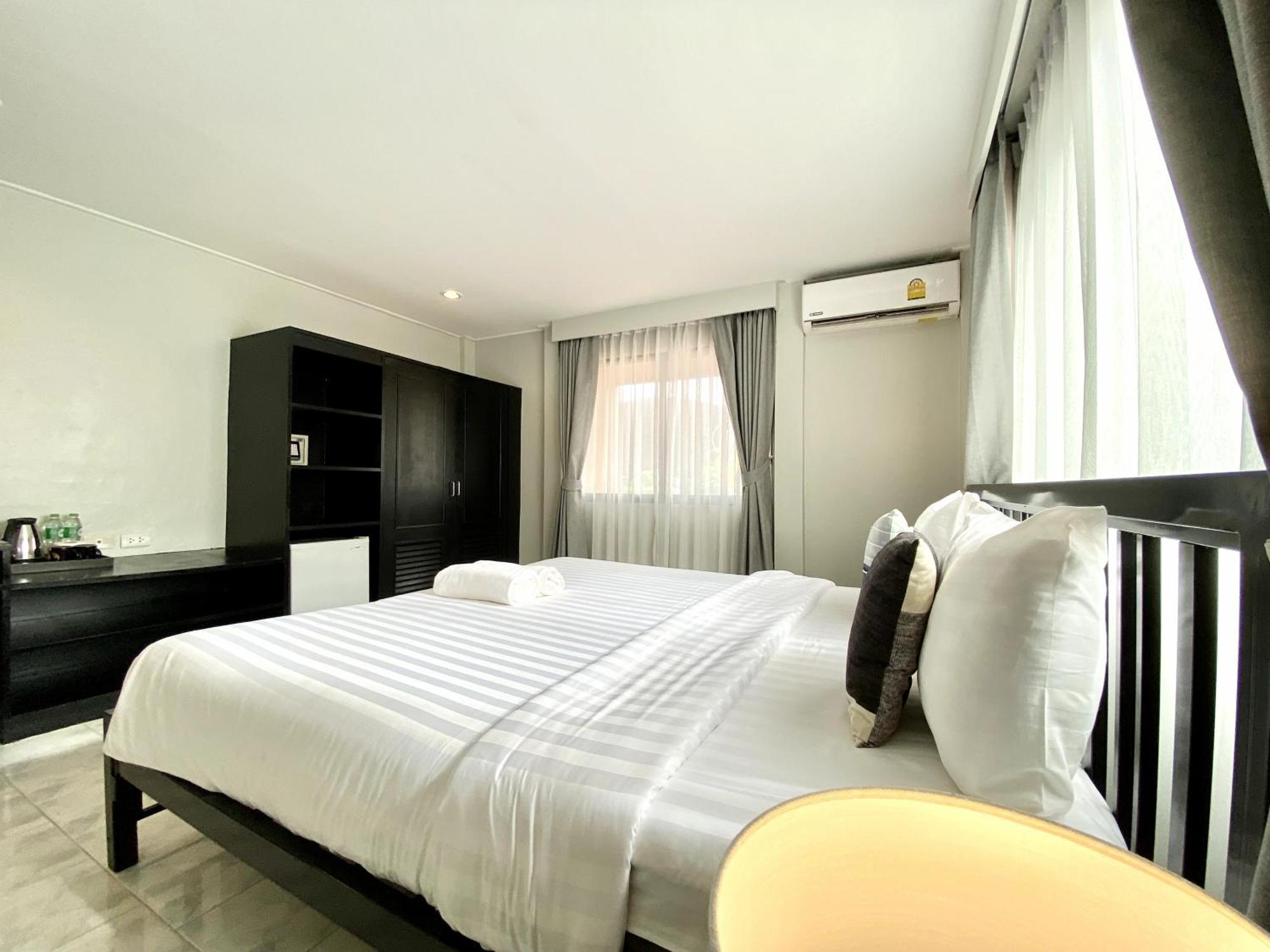 Beachwalk Minotel Patong Eksteriør bilde